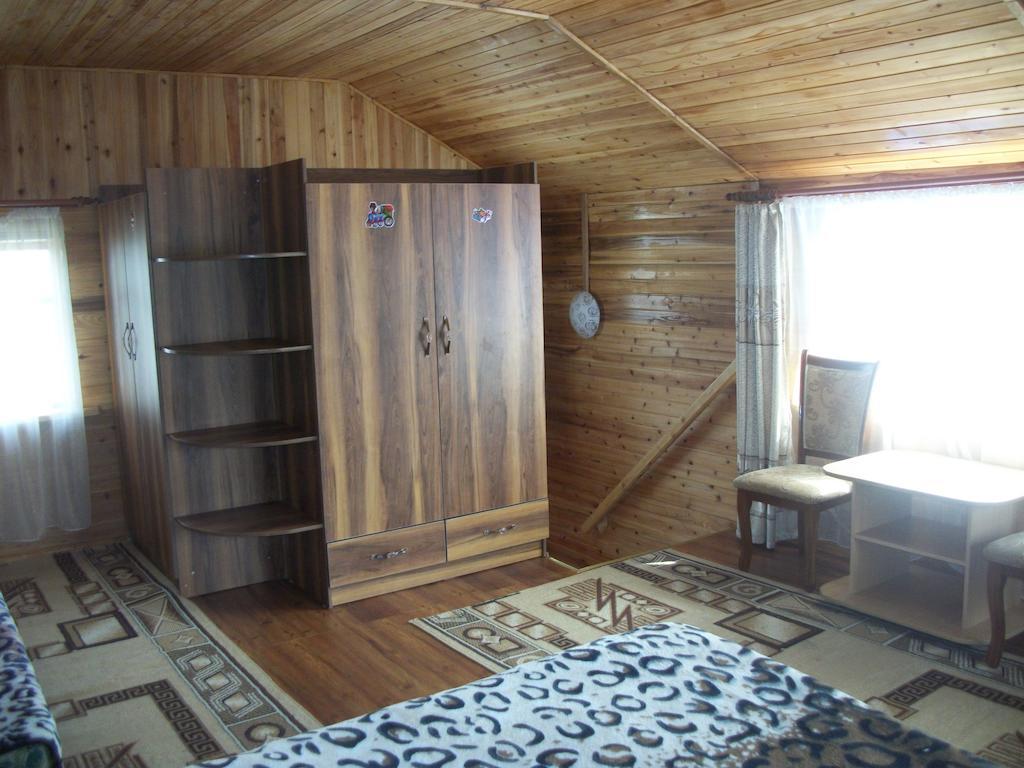 Enirest Hotel Karakol Quarto foto