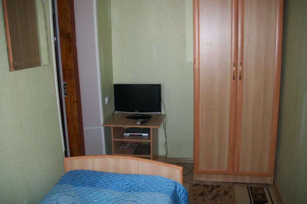 Enirest Hotel Karakol Quarto foto