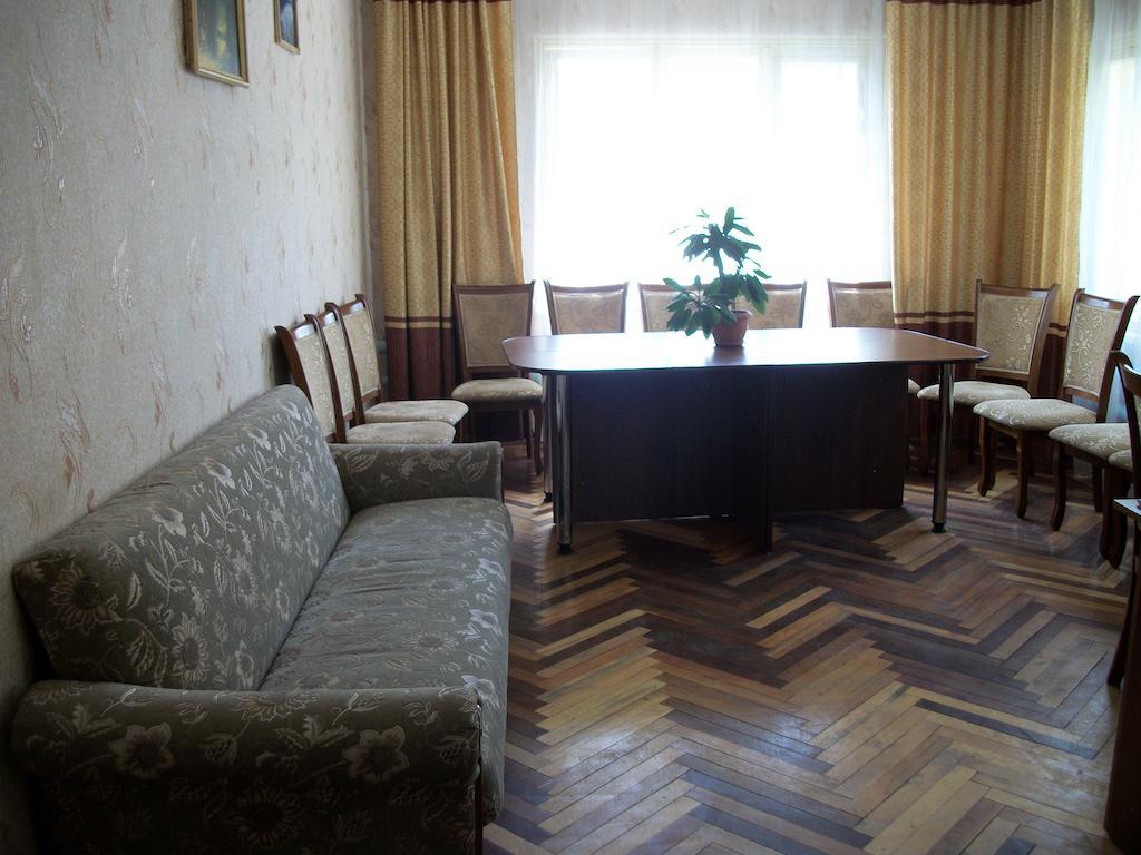 Enirest Hotel Karakol Exterior foto