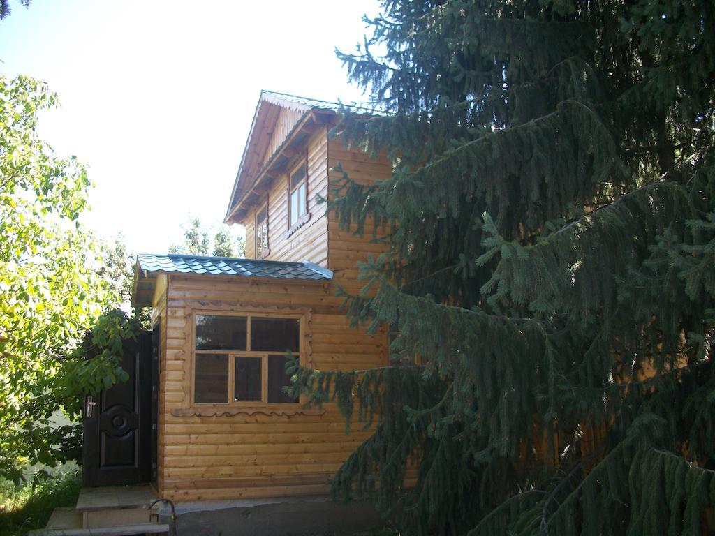 Enirest Hotel Karakol Quarto foto
