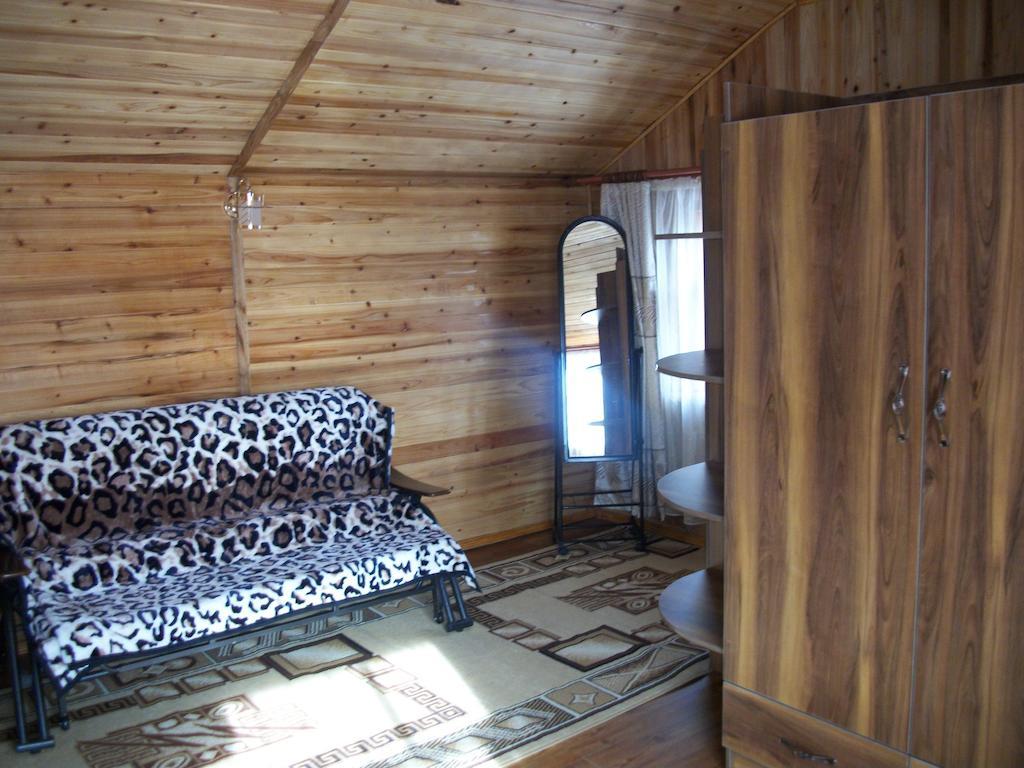 Enirest Hotel Karakol Quarto foto