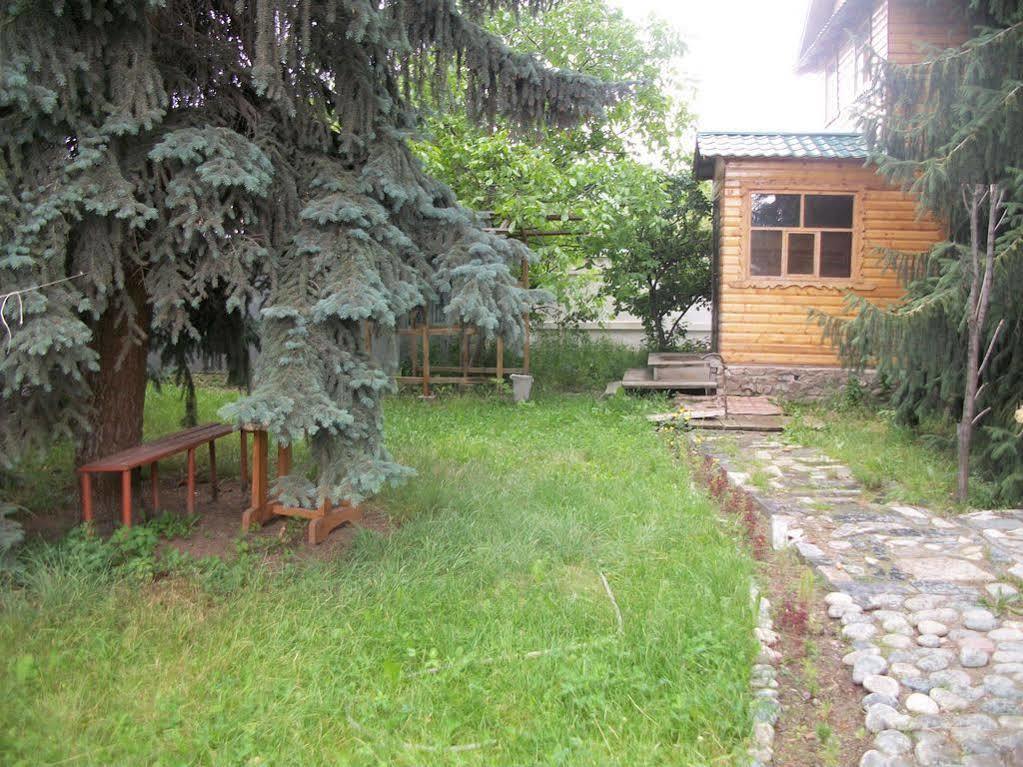 Enirest Hotel Karakol Exterior foto